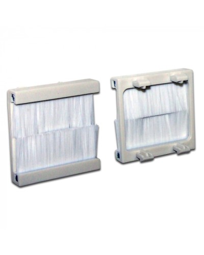 Вставка с черным щеточным вводом, 45х45 LANMASTER (LAN-SIP-23BR-BK) в Петропавловске-Камчатском Коннекторы ВО Pintop.ru