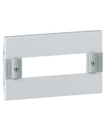 Панель лицевая Legrand 020303 в Петропавловске-Камчатском Аксессуары для стоек и шкафов Pintop.ru