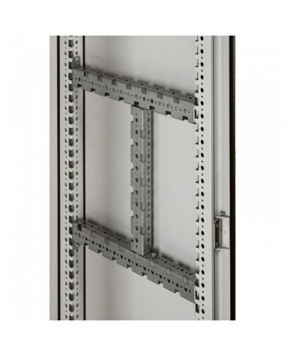 Набор траверсов Legrand 020532 в Петропавловске-Камчатском Аксессуары для стоек и шкафов Pintop.ru